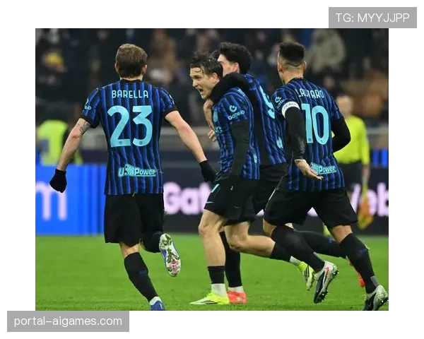 通讯：在客场逼平国际米兰后，博洛尼亚全队如同夺冠般庆祝