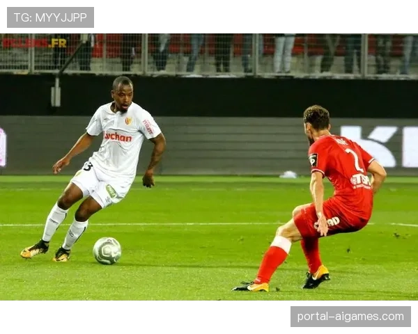 从濒临降级到冲击欧战：朗斯本赛季的奇迹之旅